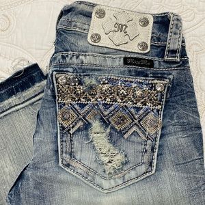 Miss Me Signature Ankle Skinny jeans w/ unique beadwork embellishments sz 25